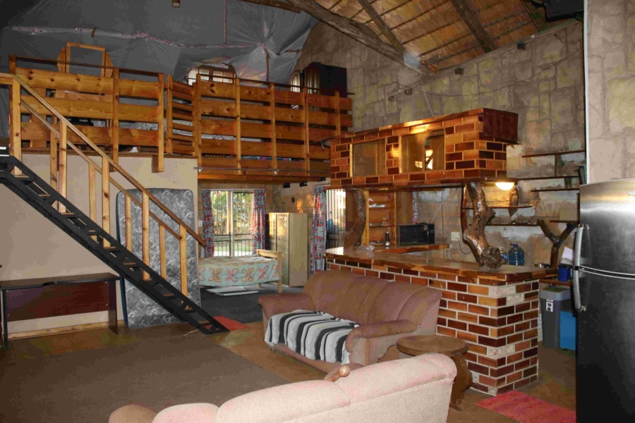 9 Bedroom Property for Sale in Schietfontein Ah North West